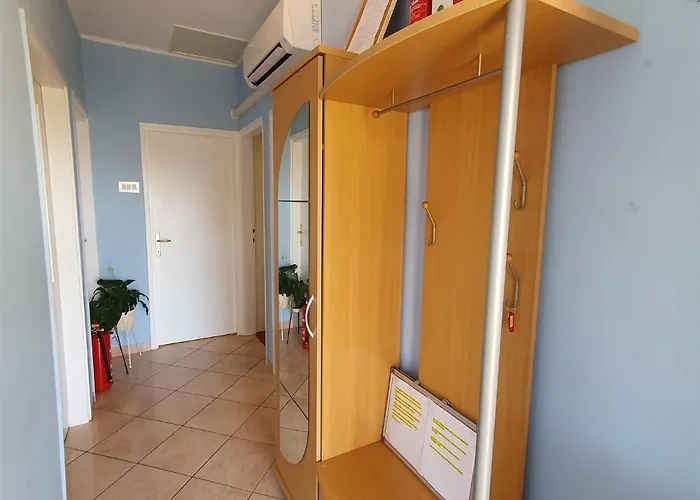 Apartman Sandra A4, 80 M From The